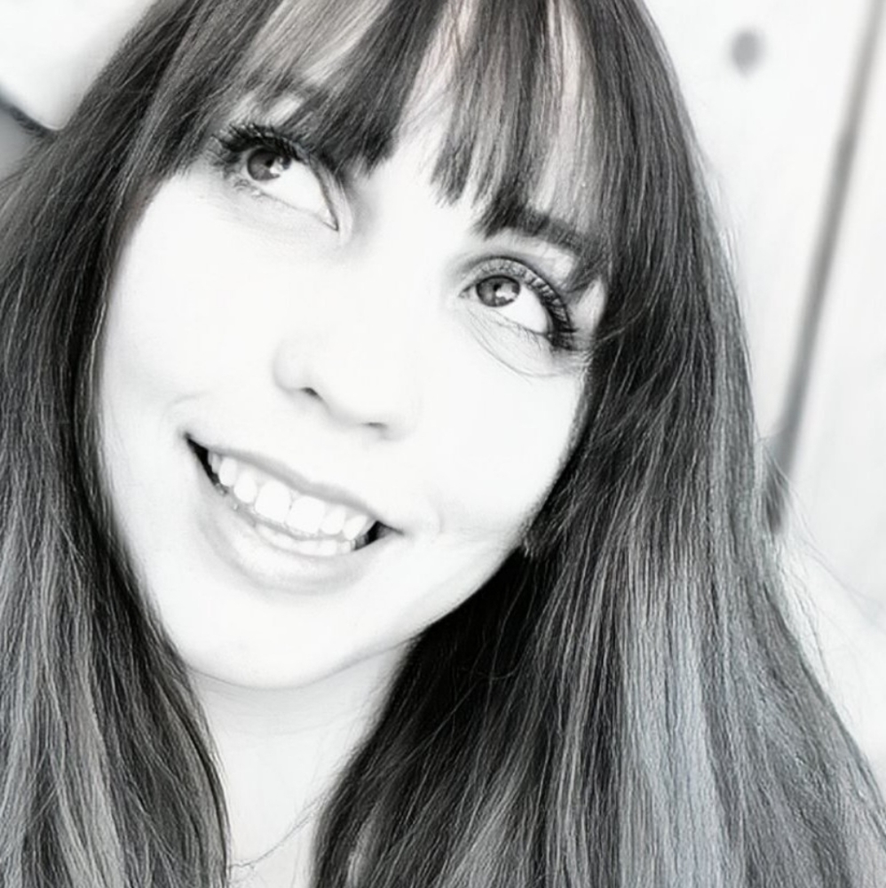 Meet your Posher, Kayla